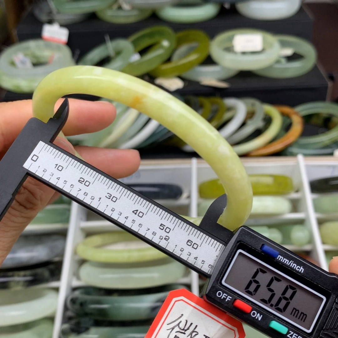 未镶嵌蛇纹石玉手镯699