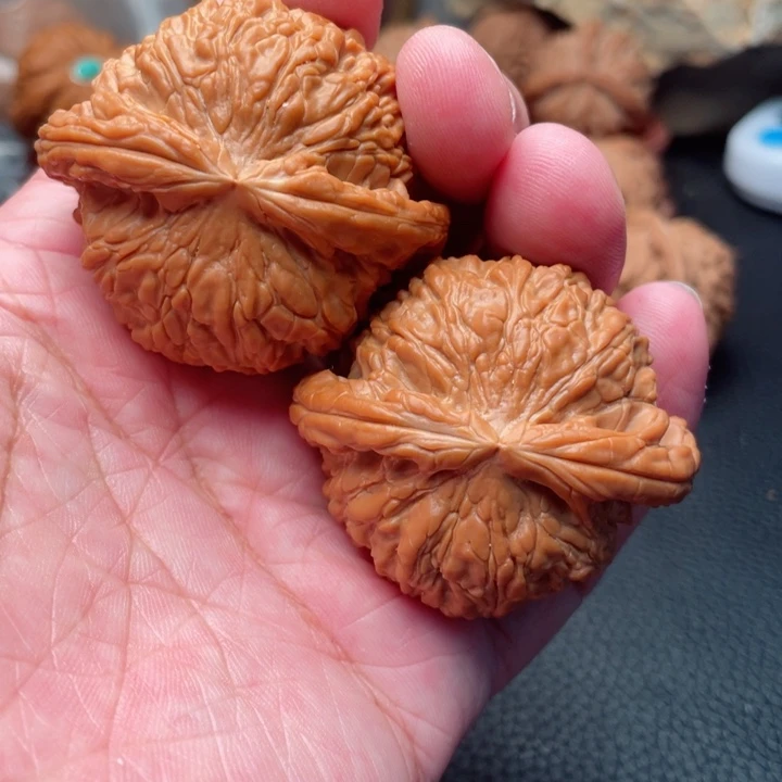 文玩核桃把件O*46闷白