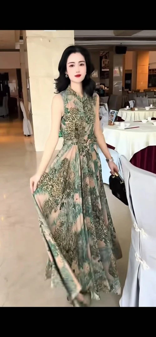 韩版时髦通勤连衣裙女2025夏季新款轻熟风精致无袖裙子度假碎花裙