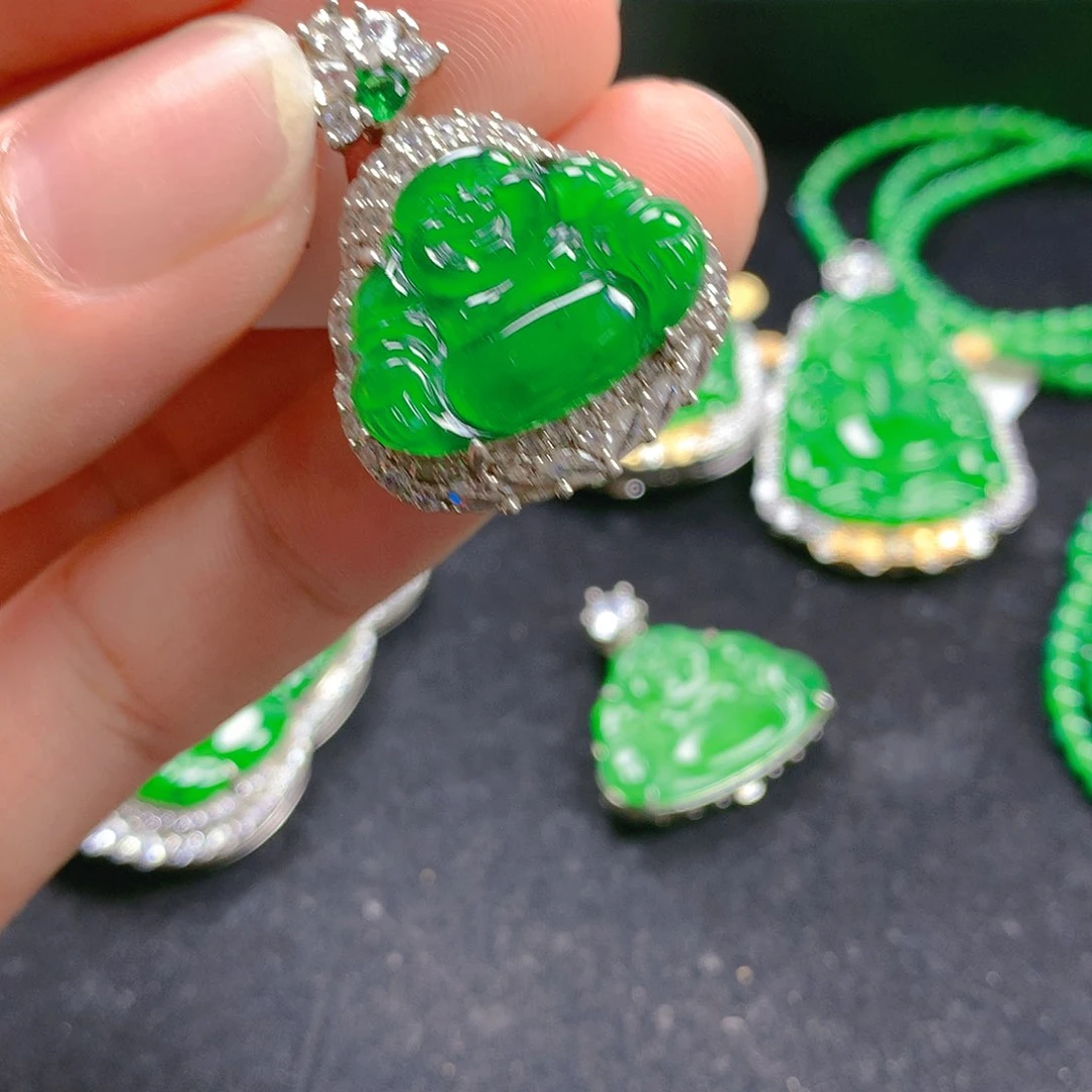 翡翠银S925镶嵌颈饰翡翠