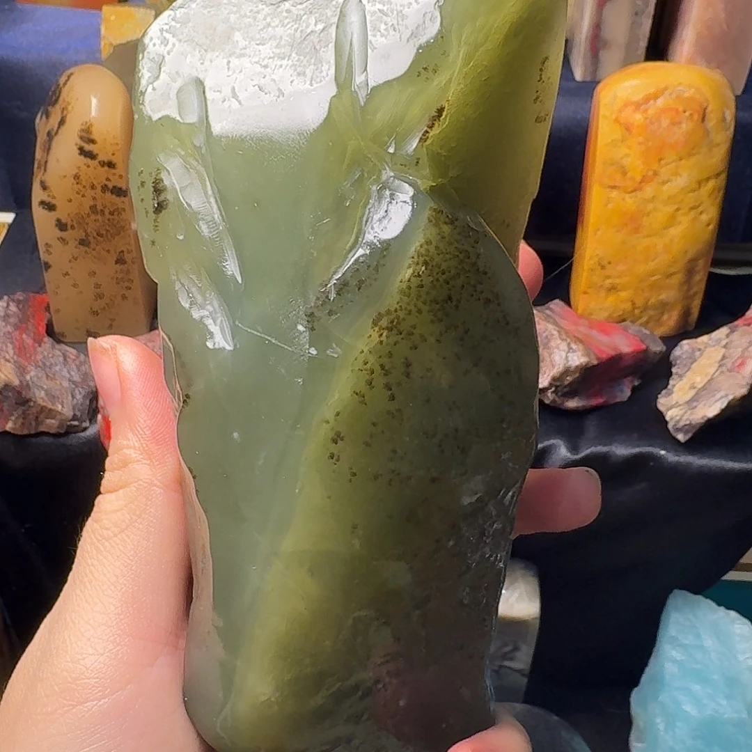 昌化石缅甸绿原石