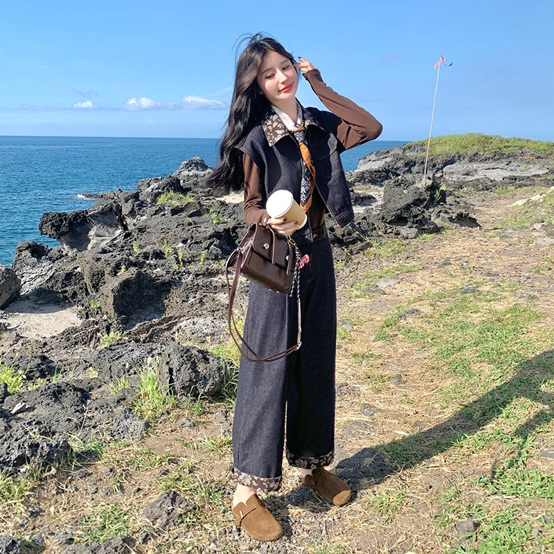 2025秋季新款港味复古气质牛仔套装女高级感马甲T恤阔腿裤三件套