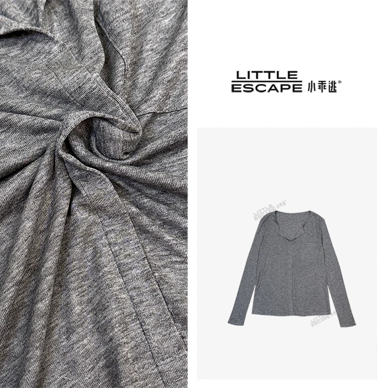 小乖逃【小乖逃】意难平 单口袋 黑灰色T恤 净色 C091