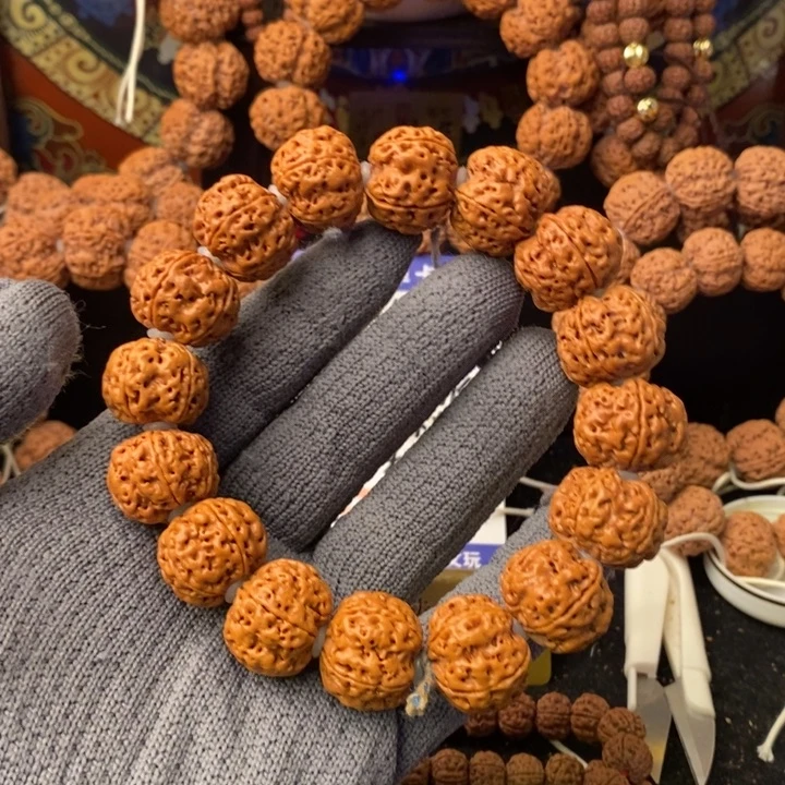 K***J金刚菩提吊坠22左右梅花