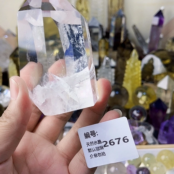 v***a未镶嵌颈饰水晶柱