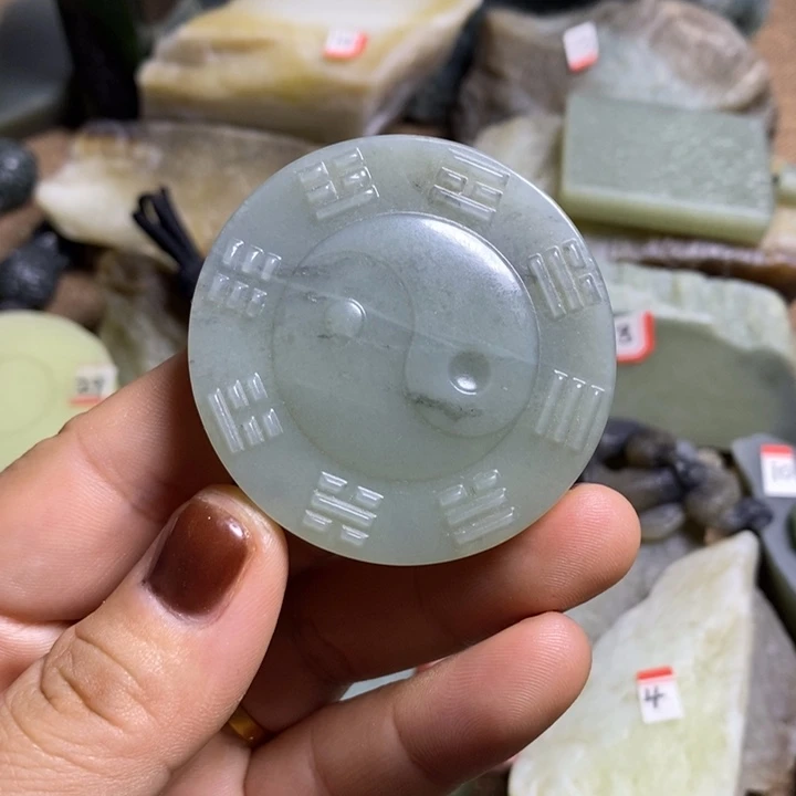 和田玉（糖玉）未镶嵌挂件