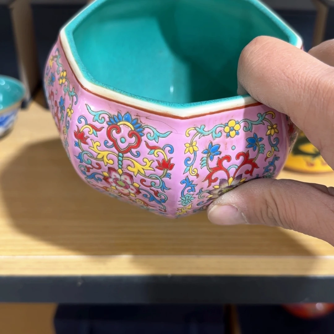 瓷片瓷器上还有两条长线上