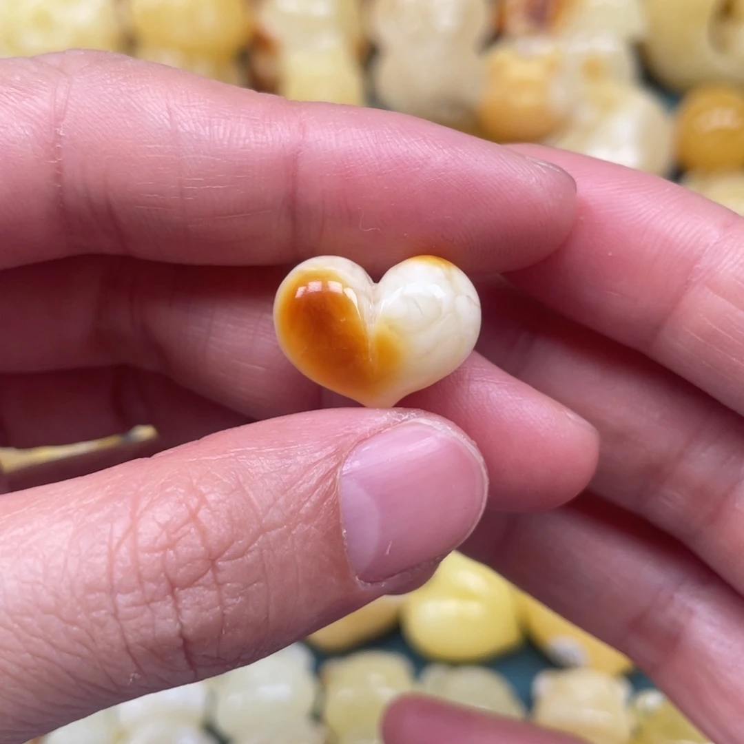 未镶嵌琥珀裸石 蜜蜡