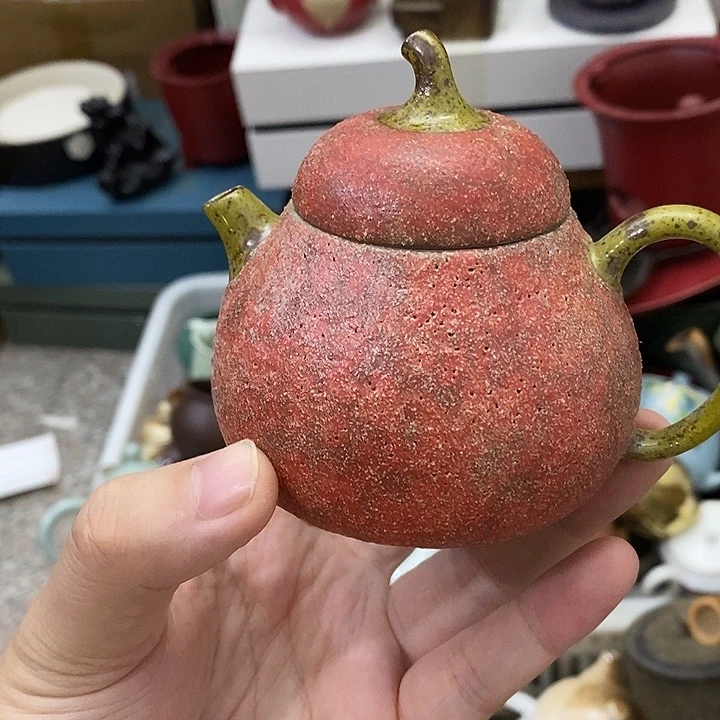陶瓷艺术品及陶瓷壶壶