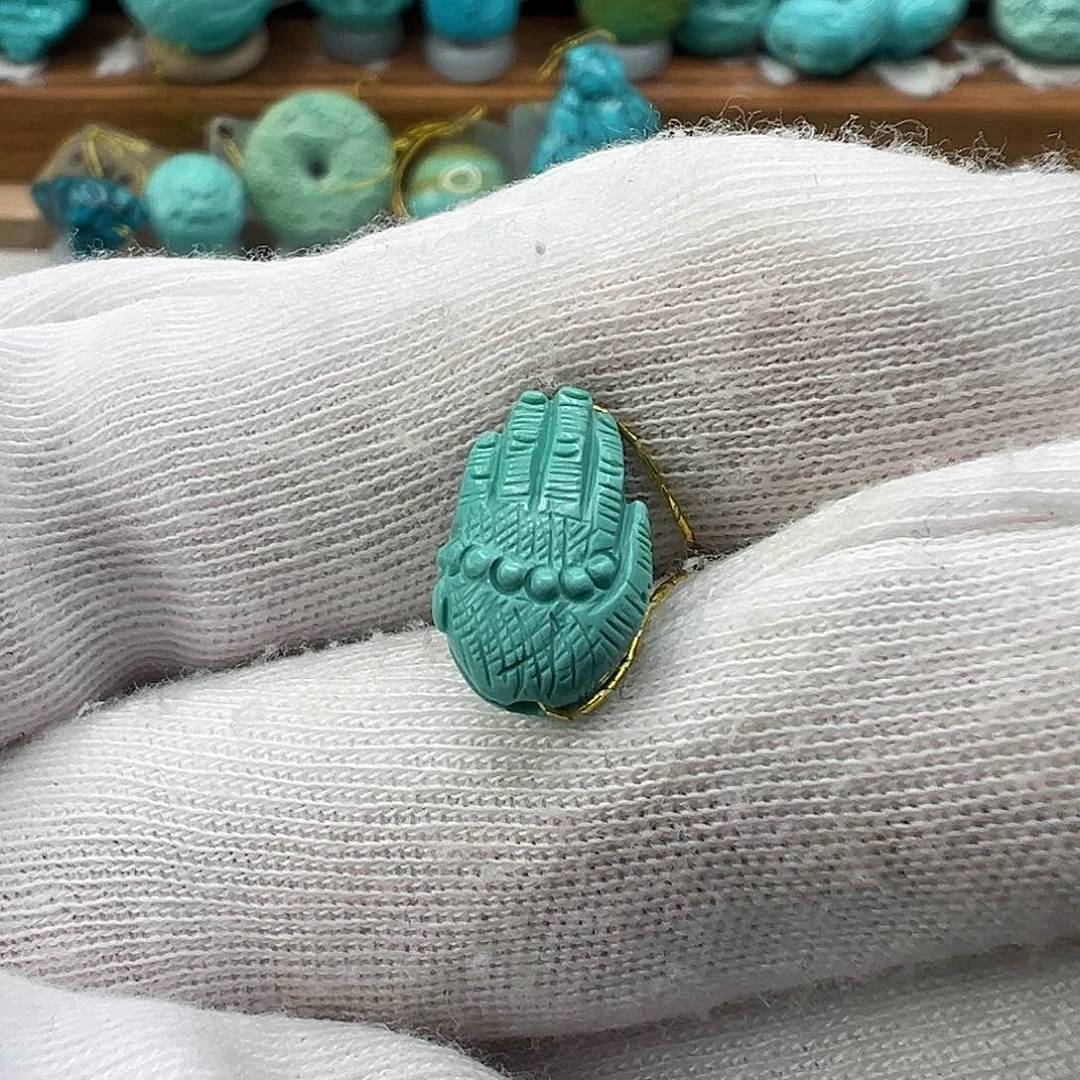 绿松石配饰未镶嵌