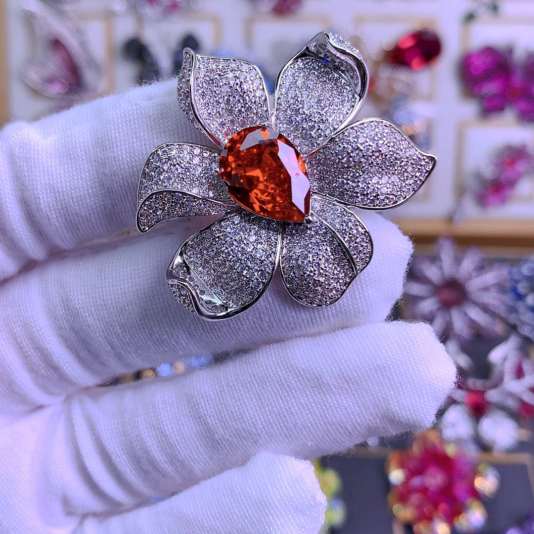 铜仿水晶胸针胸花
