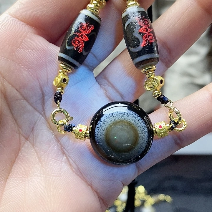 玛瑙/玉髓合金颈饰