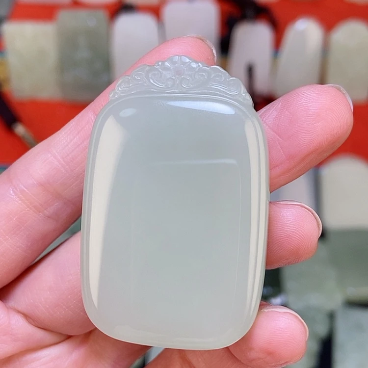 【闪购商品】颈饰未镶嵌和田玉