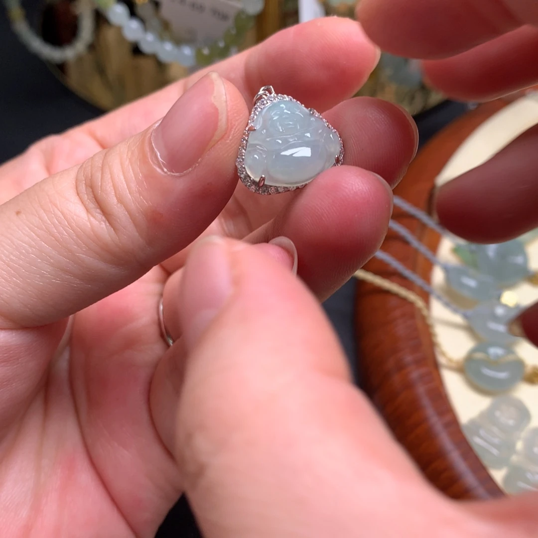 翡翠未镶嵌颈饰翡翠佛公