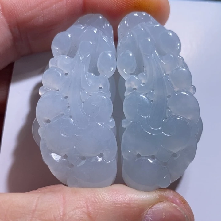 翡翠未镶嵌颈饰假一赔十