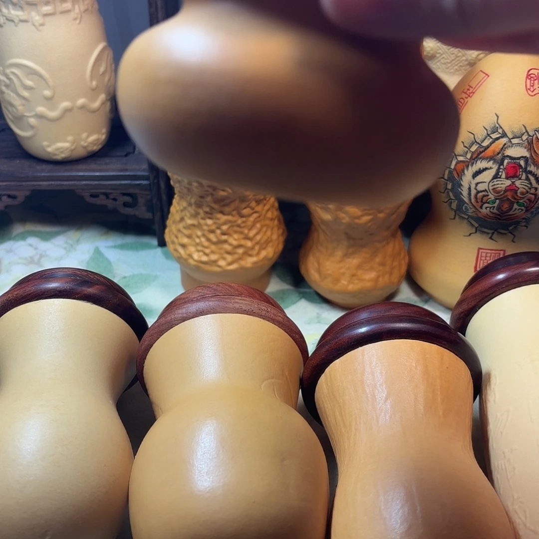 大叶紫檀（黑酸枝木类）