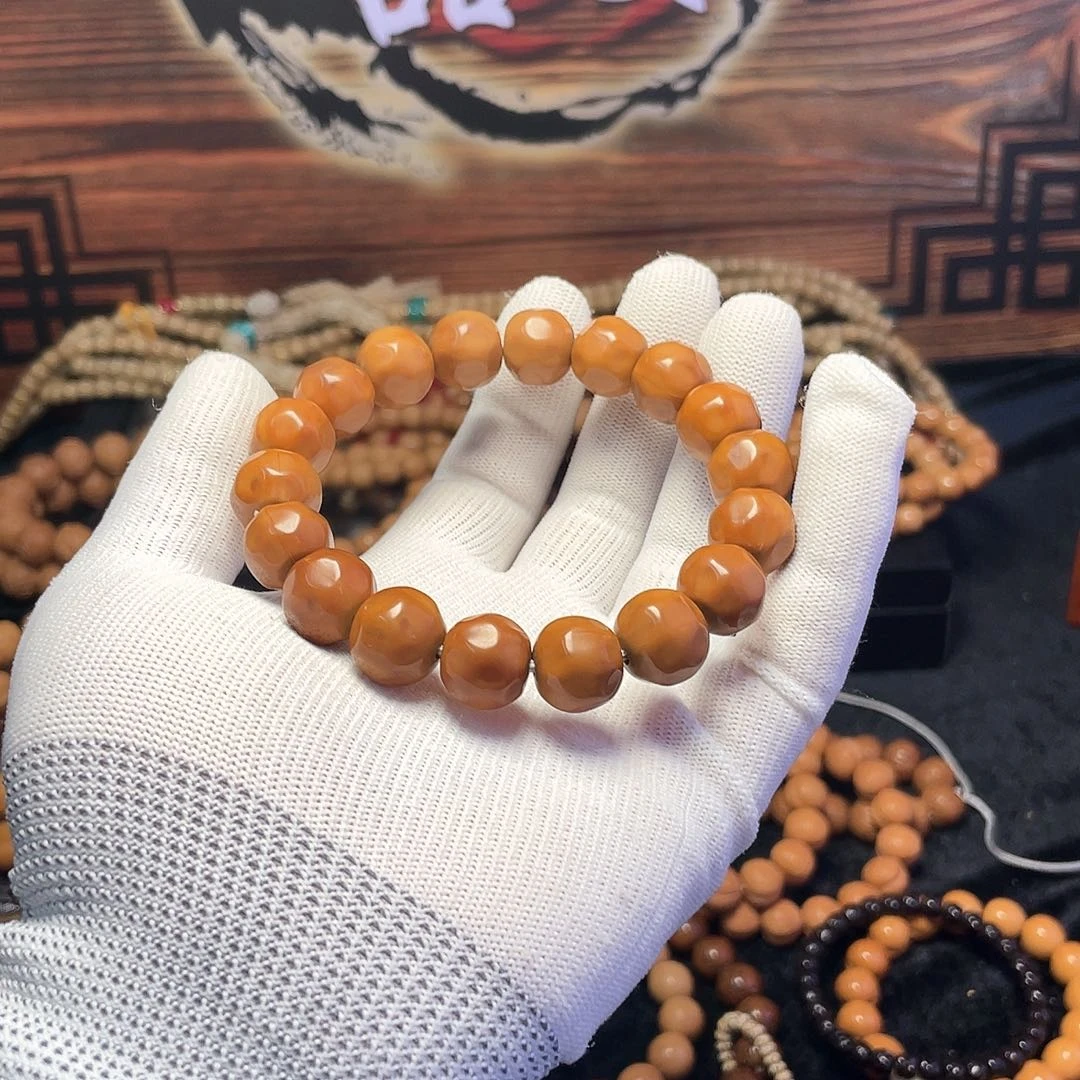 星月菩提吊坠万****卜奶酪