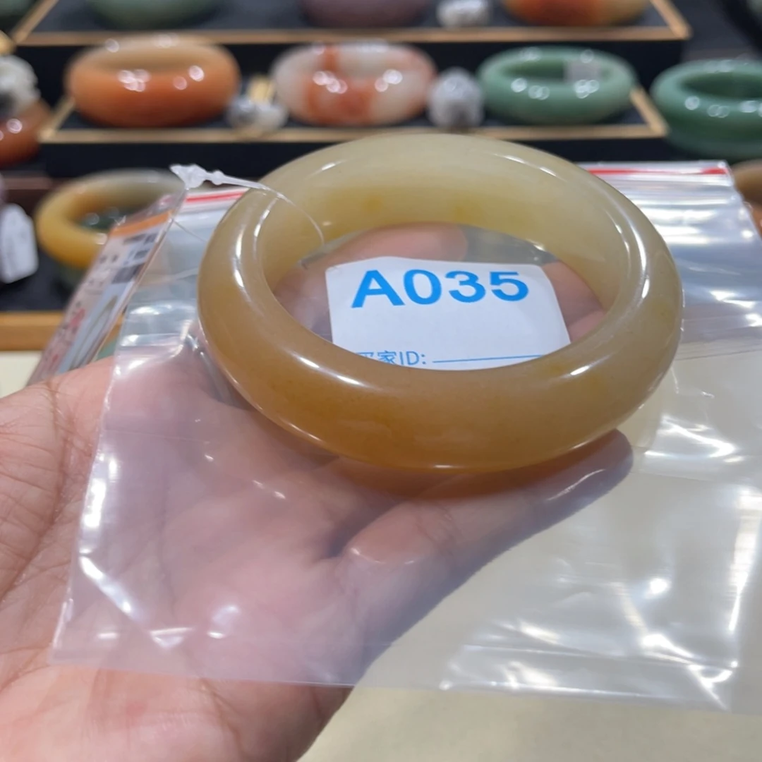 未镶嵌手镯石英岩玉ᝰ****香