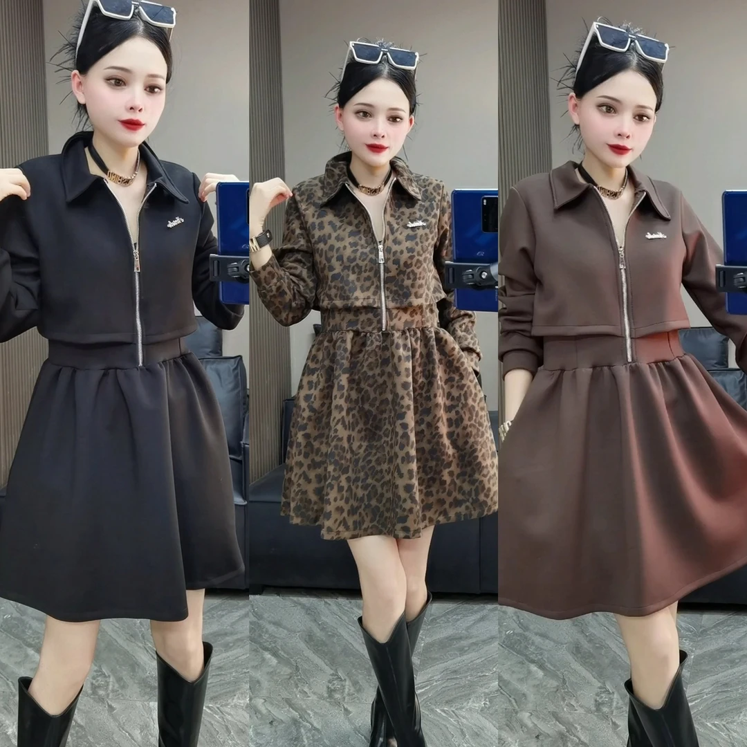 702#xY法式赫本风拉链polo领连衣裙女新款气质甜辣收腰显瘦连衣裙