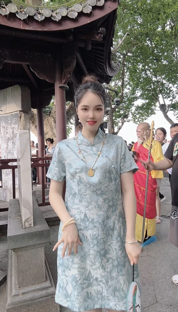 【若花】2025夏新中式连衣裙款中国风夏季新斜襟提花短袖裙子中长裙