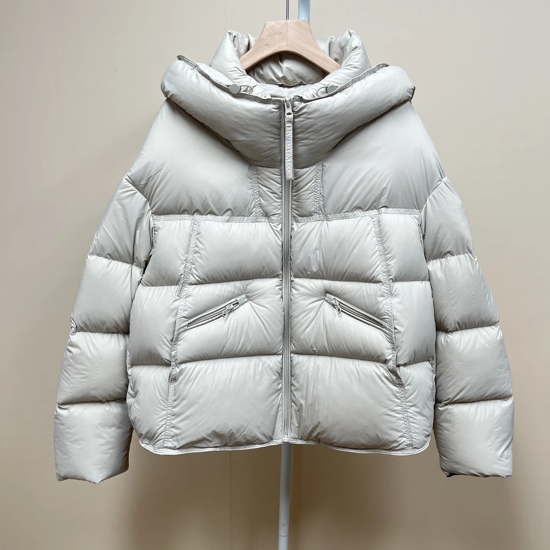 新国标90白鸭绒冬季新款韩版连帽泡芙感时尚保暖短款宽松外套女