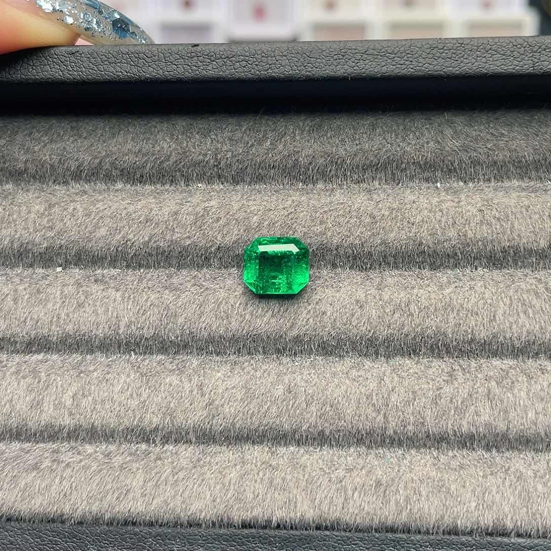 裸石祖母绿2.25ct潘杰希尔沃顿祖母绿