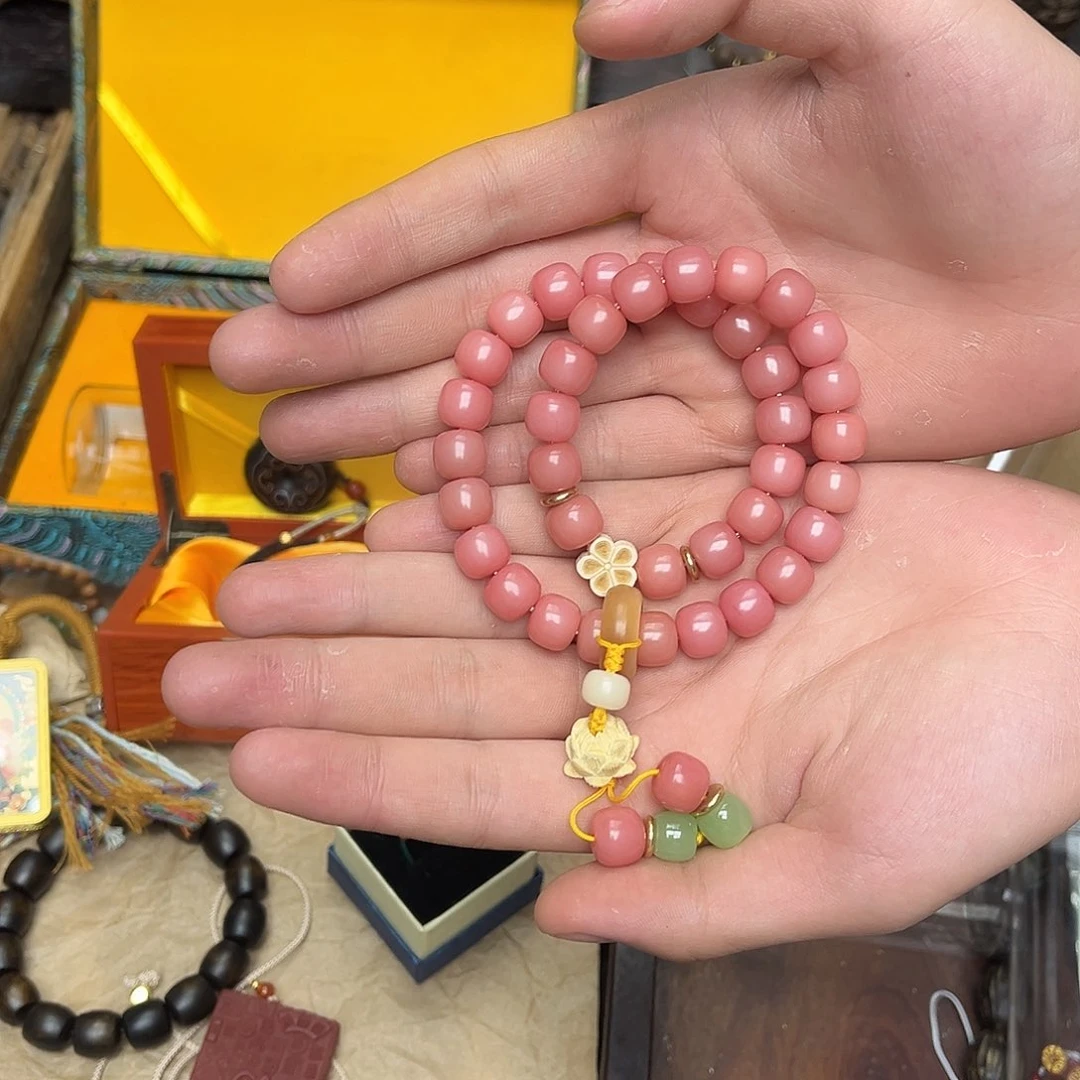 大叶紫檀（黑酸枝木类）