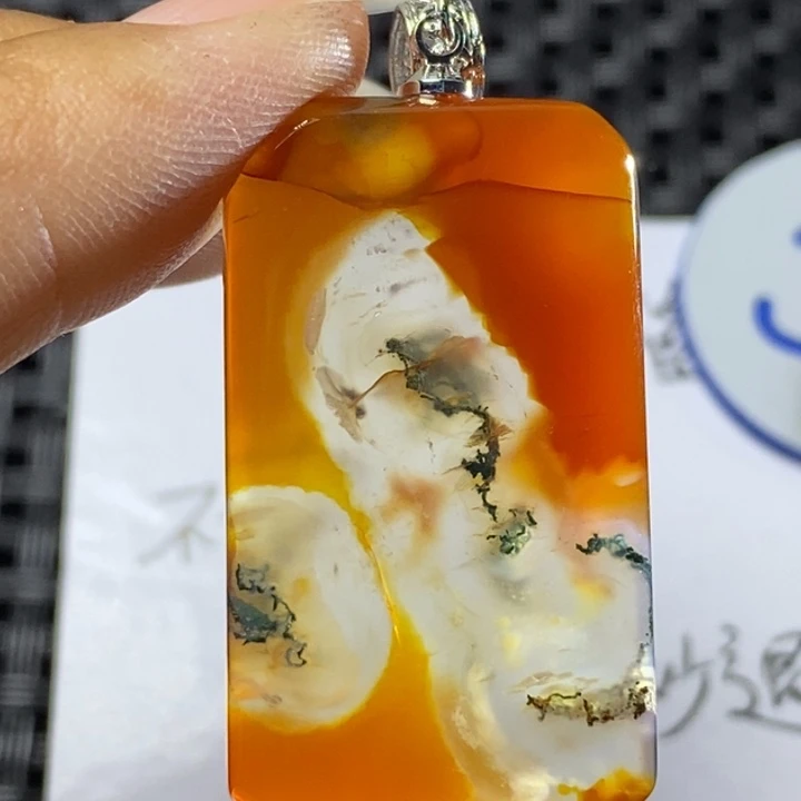 未镶嵌颈饰玛瑙/玉髓会****叔