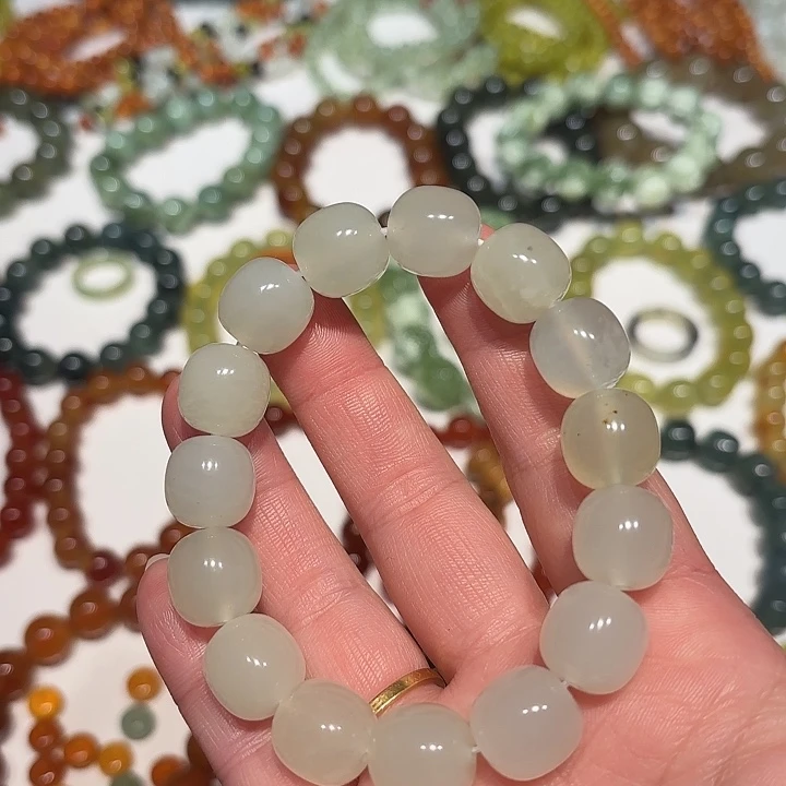 蛇纹石玉未镶嵌手串