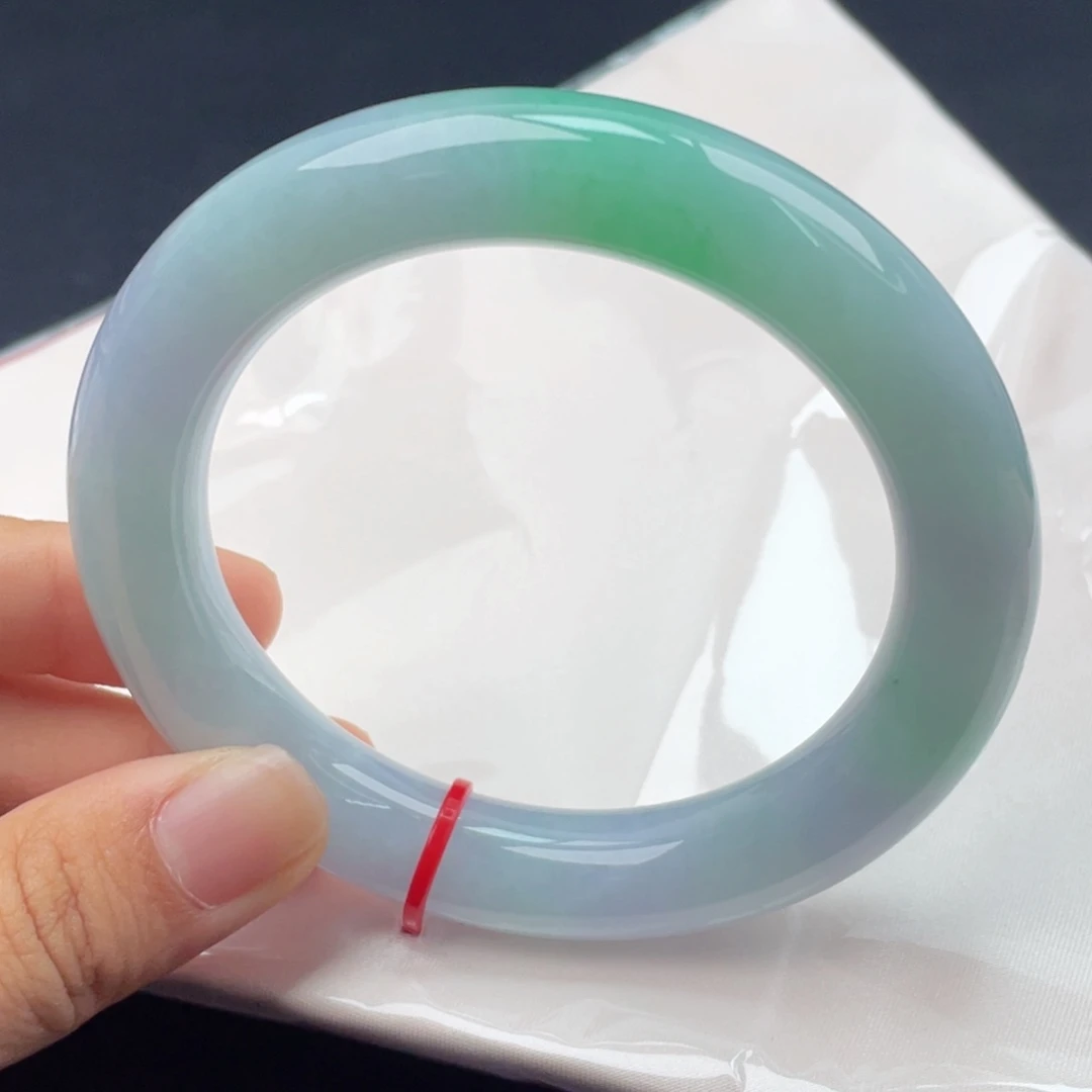 翡翠手镯（圆镯）未镶嵌