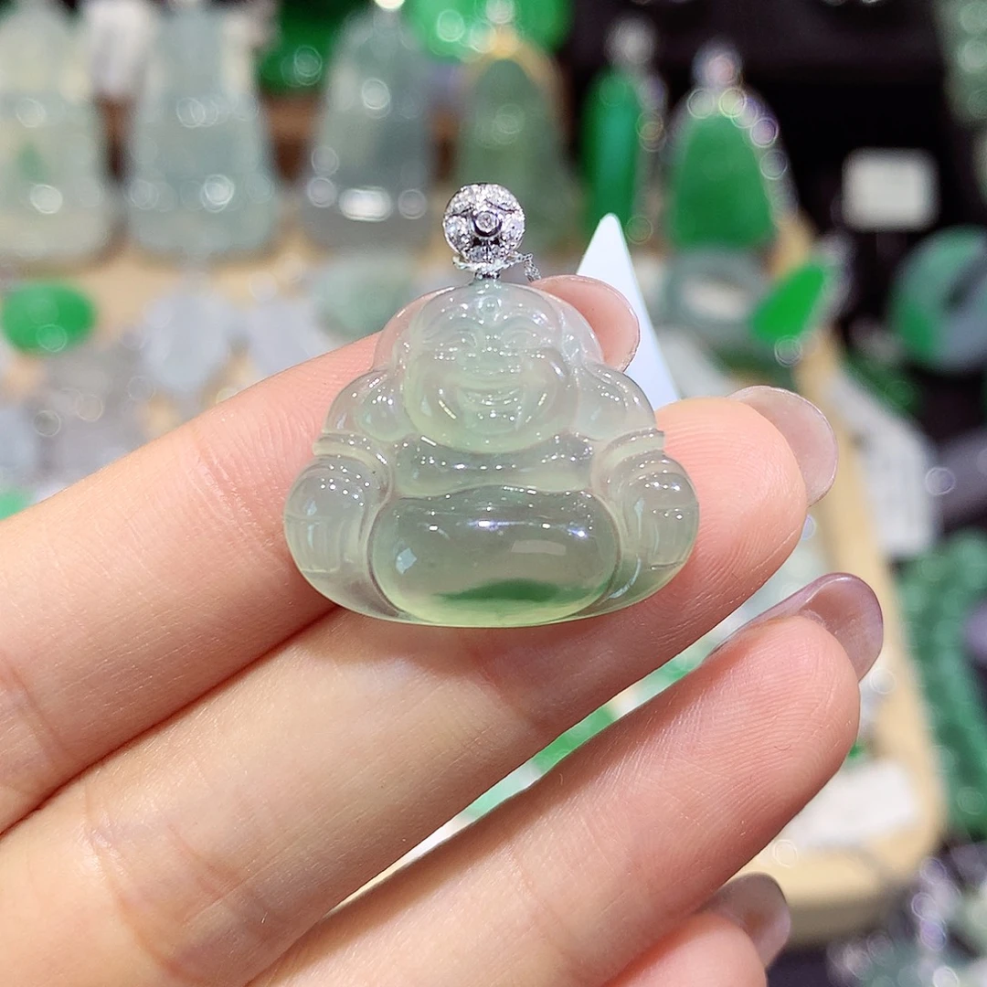 翡翠18K金镶嵌颈饰佛