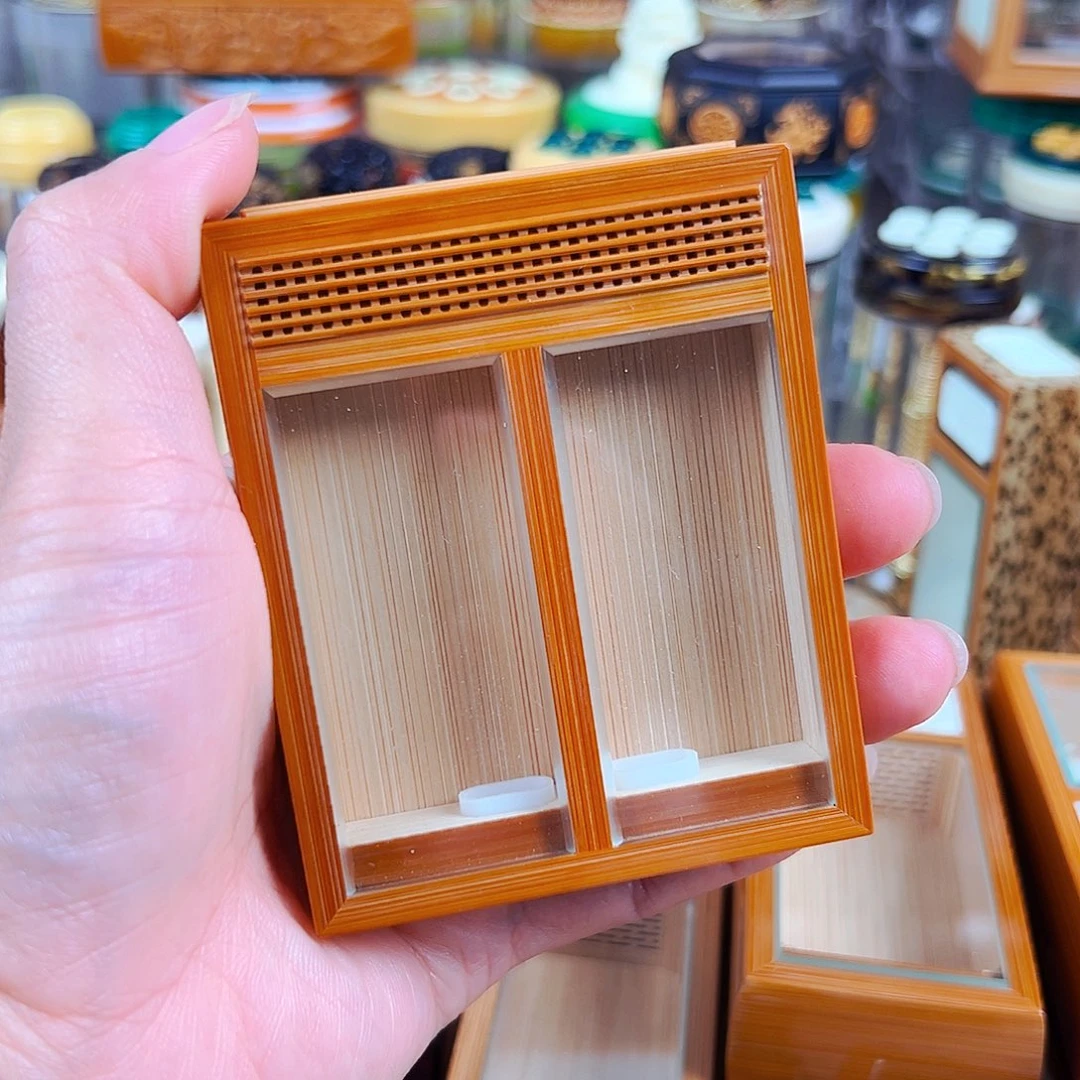 文***伟曹自康双格玉竹黄蛉盒一个