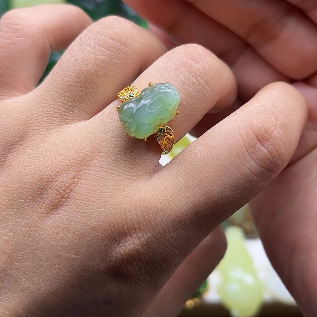 银S925镶嵌戒指和田玉猫眼