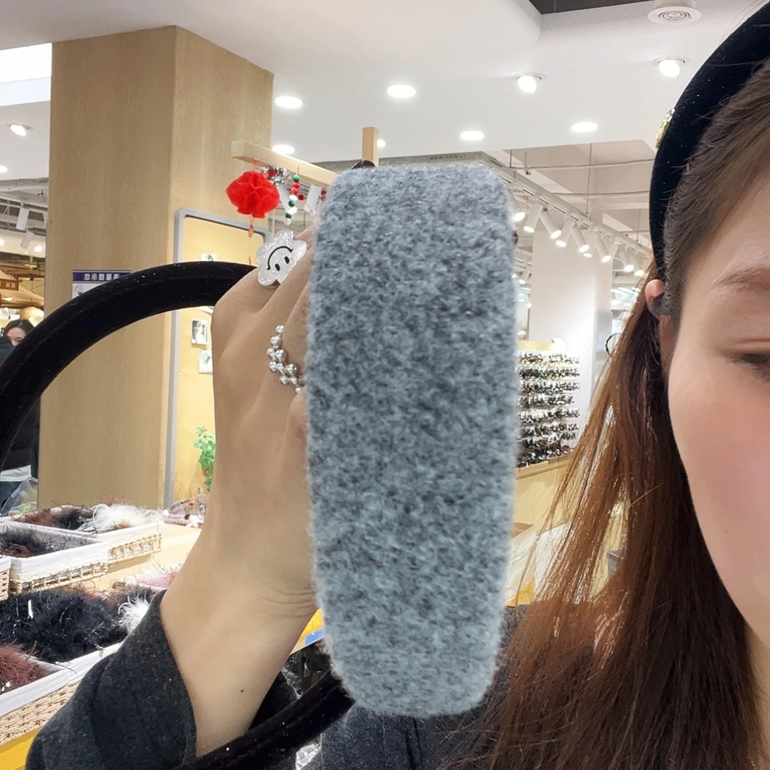 皮质非金属浅灰色16发箍