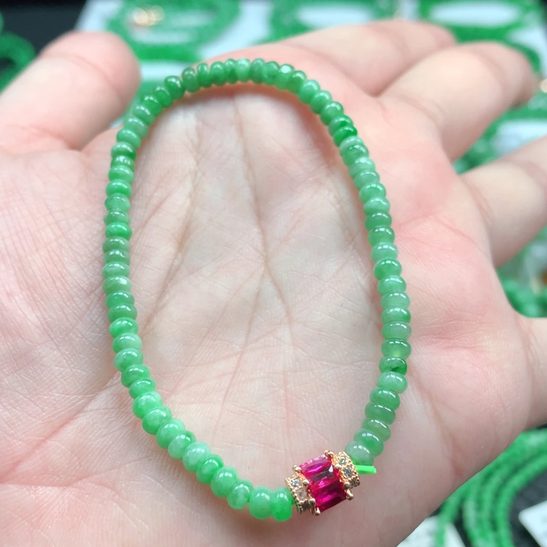 翡翠手链未镶嵌翡翠