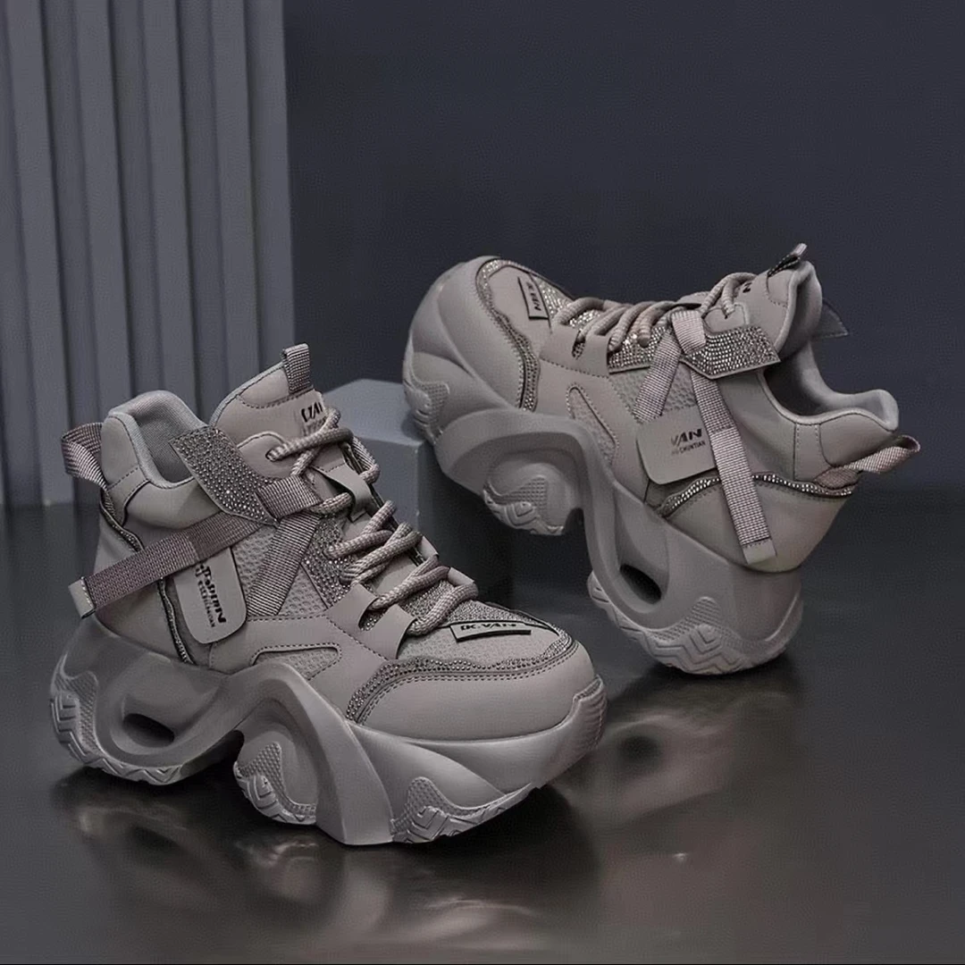 【璀璨星河】2025年冬季新款老爹鞋超火加绒加厚厚底休闲鞋