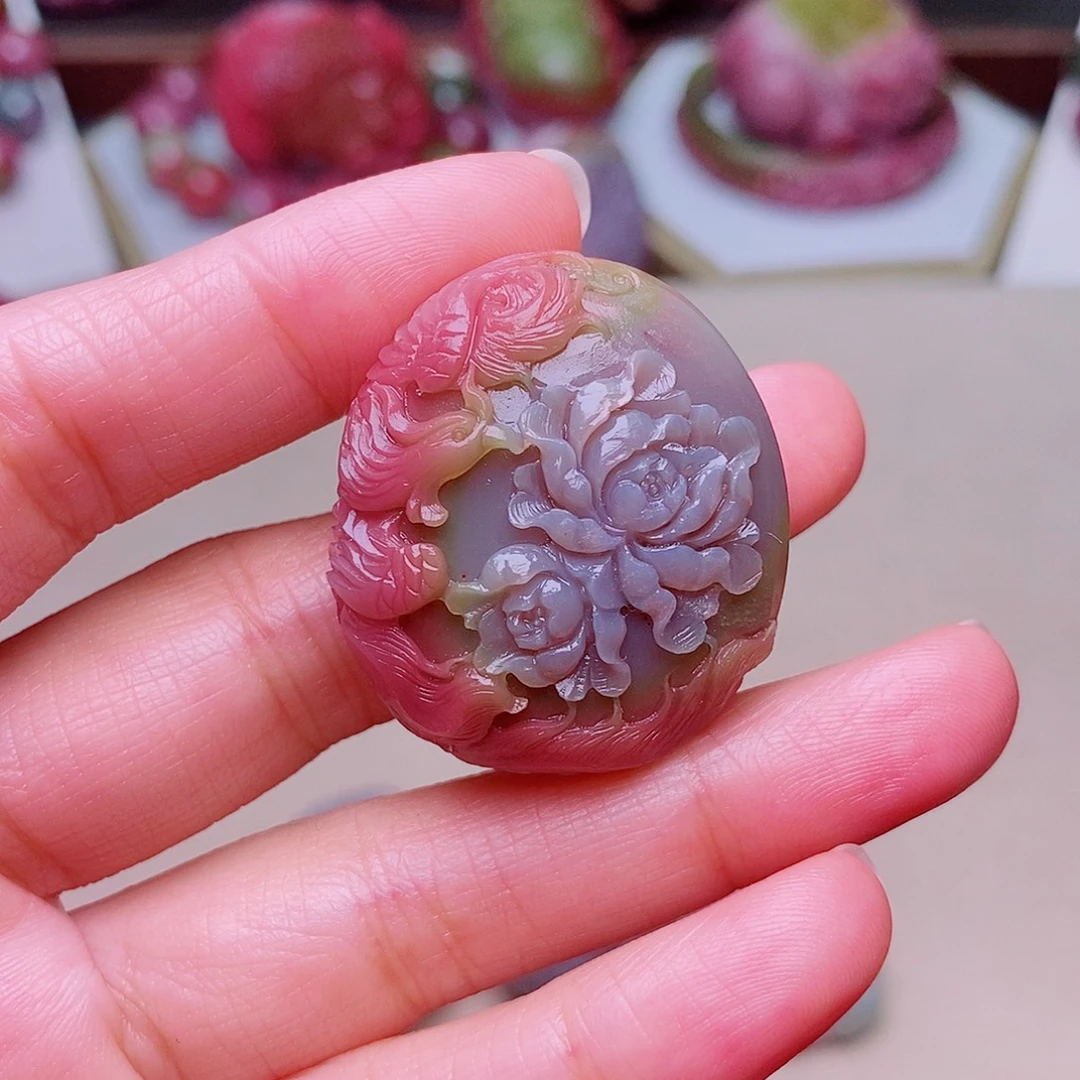 用***5玛瑙/玉髓未镶嵌珠宝奇石盐源玛瑙定制