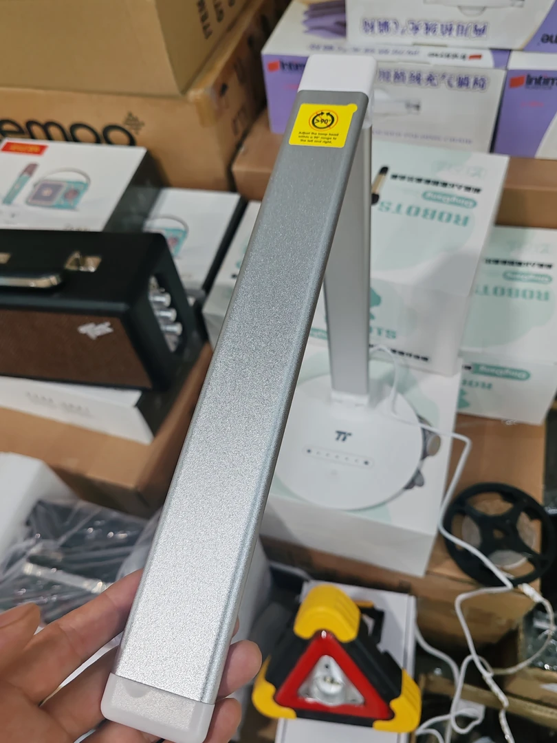 未拆封  （外贸）大号护眼台灯