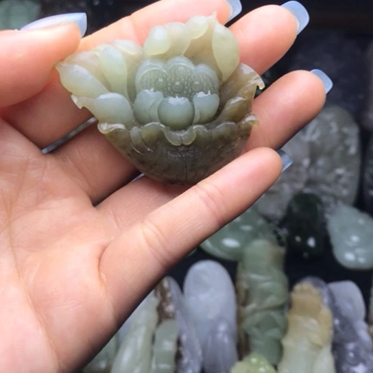 和田玉（糖玉）未镶嵌挂件