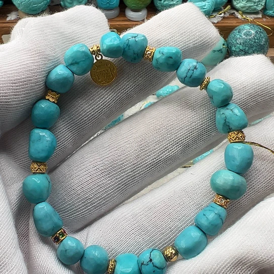 绿松石配饰未镶嵌