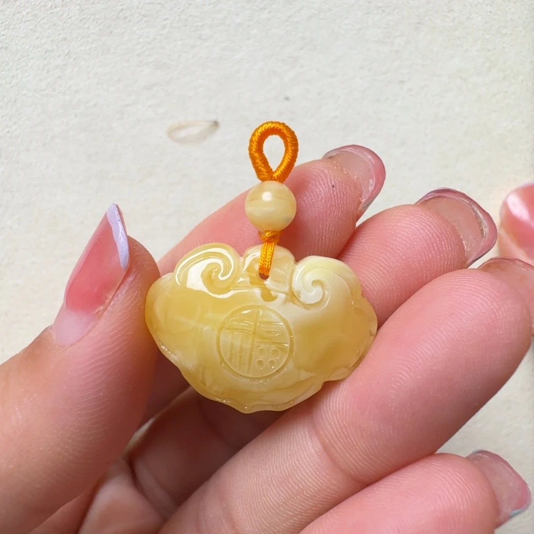 未镶嵌吊坠(不含链)蜜蜡