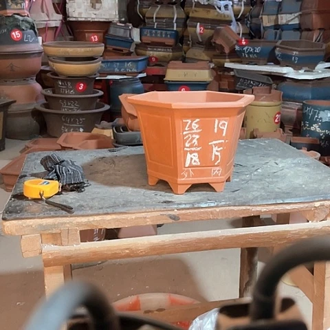 紫砂花盆六方盆一个