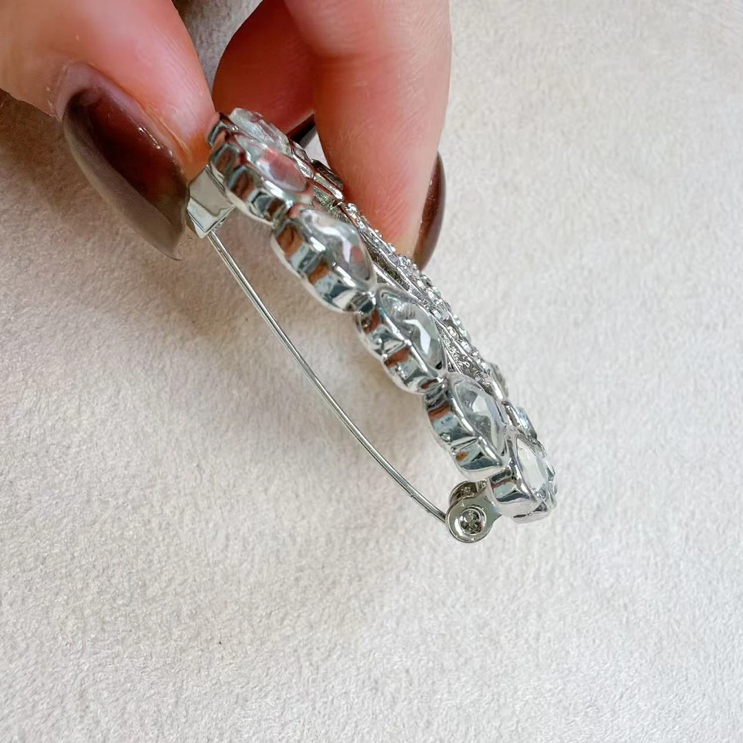 铜合金锆石胸针 【AG•饰品】胸针AG02305