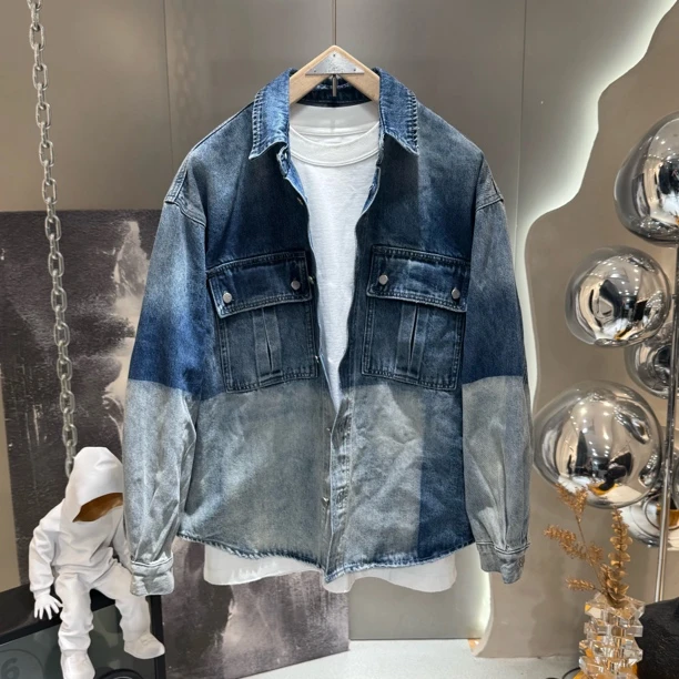 牛仔衬衫外套夹克单排扣常规款长袖翻领渐变牛仔宽松短款男士上衣