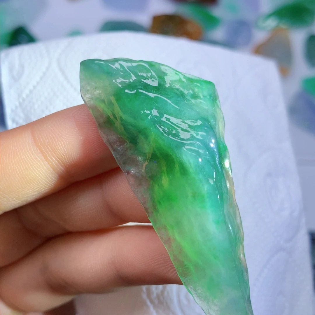 【闪购商品】翡翠吊坠(不含链)未镶嵌