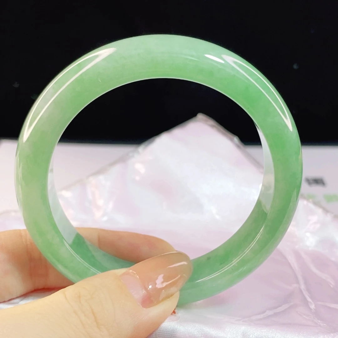 翡翠手镯未镶嵌56.4