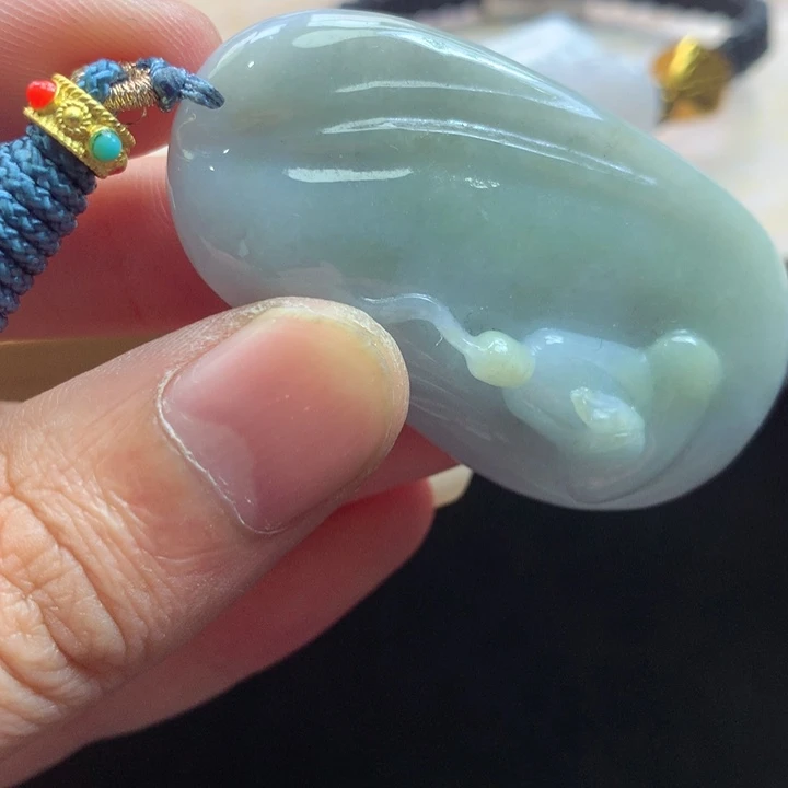 翡翠未镶嵌颈饰吊坠