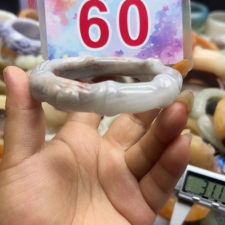 石英岩玉手镯未镶嵌