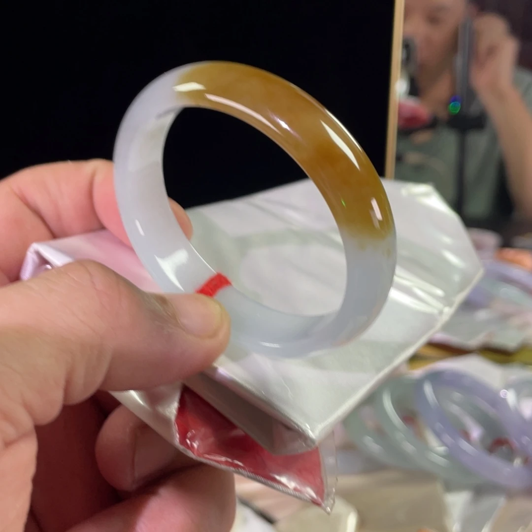 翡翠未镶嵌手镯52贵妃33号