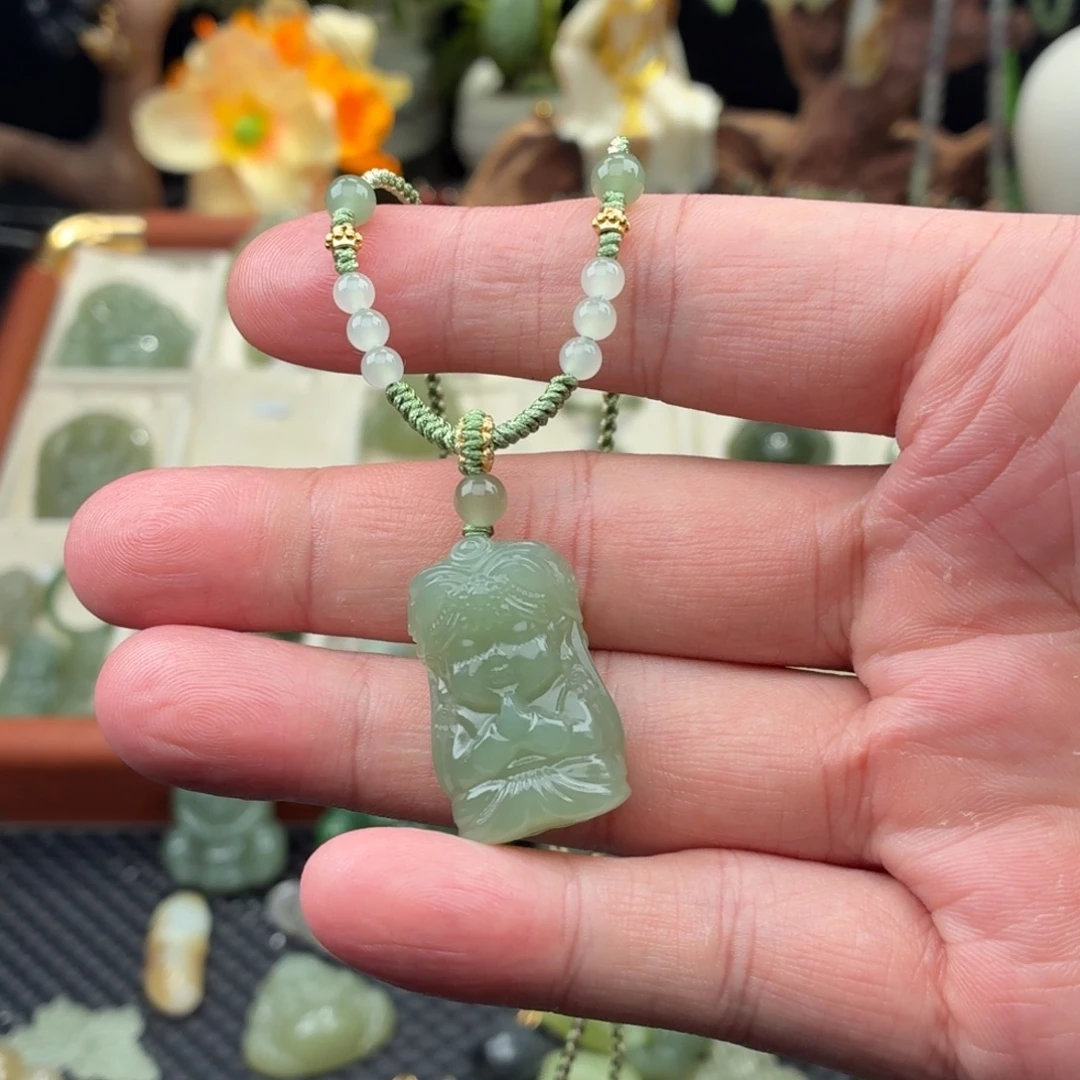 和田玉未镶嵌颈饰